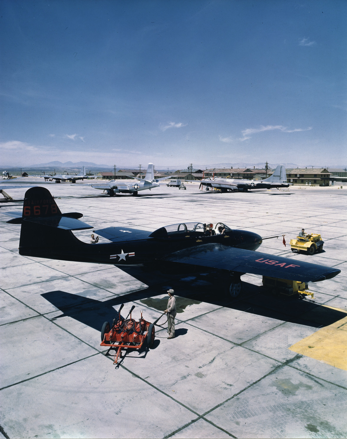 xf89-04.jpg